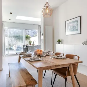  Vakantiehuis House With Large And Sunny Terrace